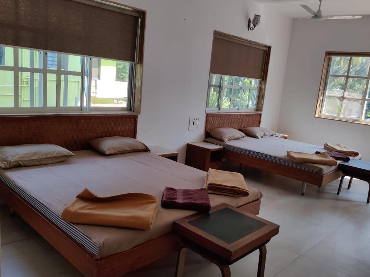 White House Beach Resort, Nagaon 外观 照片