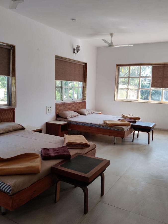 White House Beach Resort, Nagaon 外观 照片