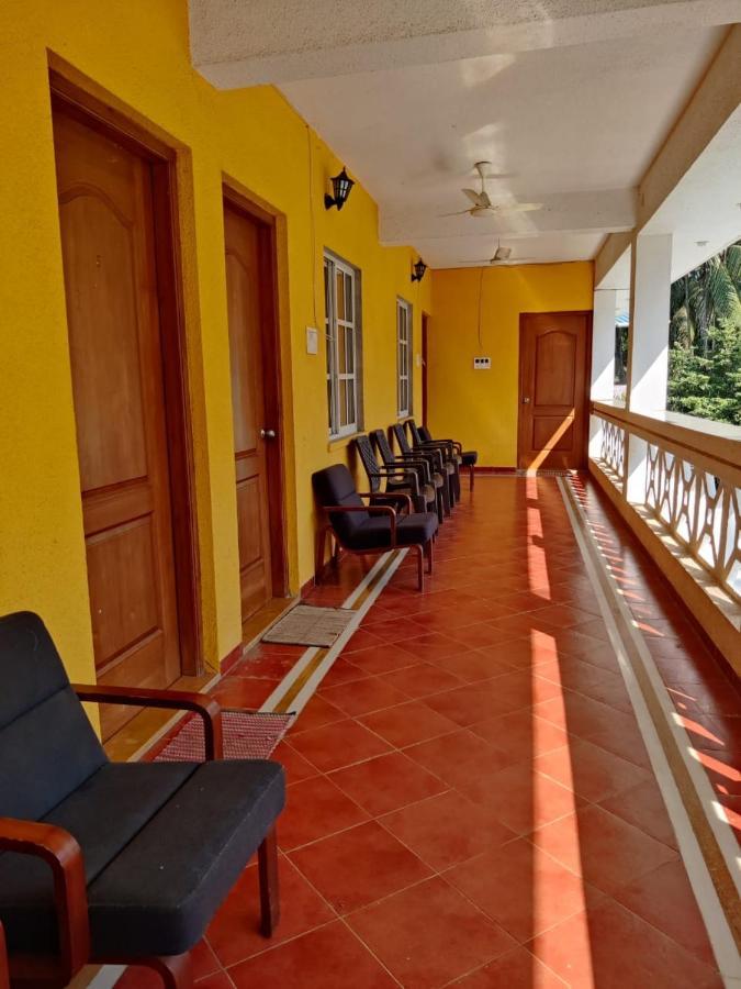 White House Beach Resort, Nagaon 外观 照片