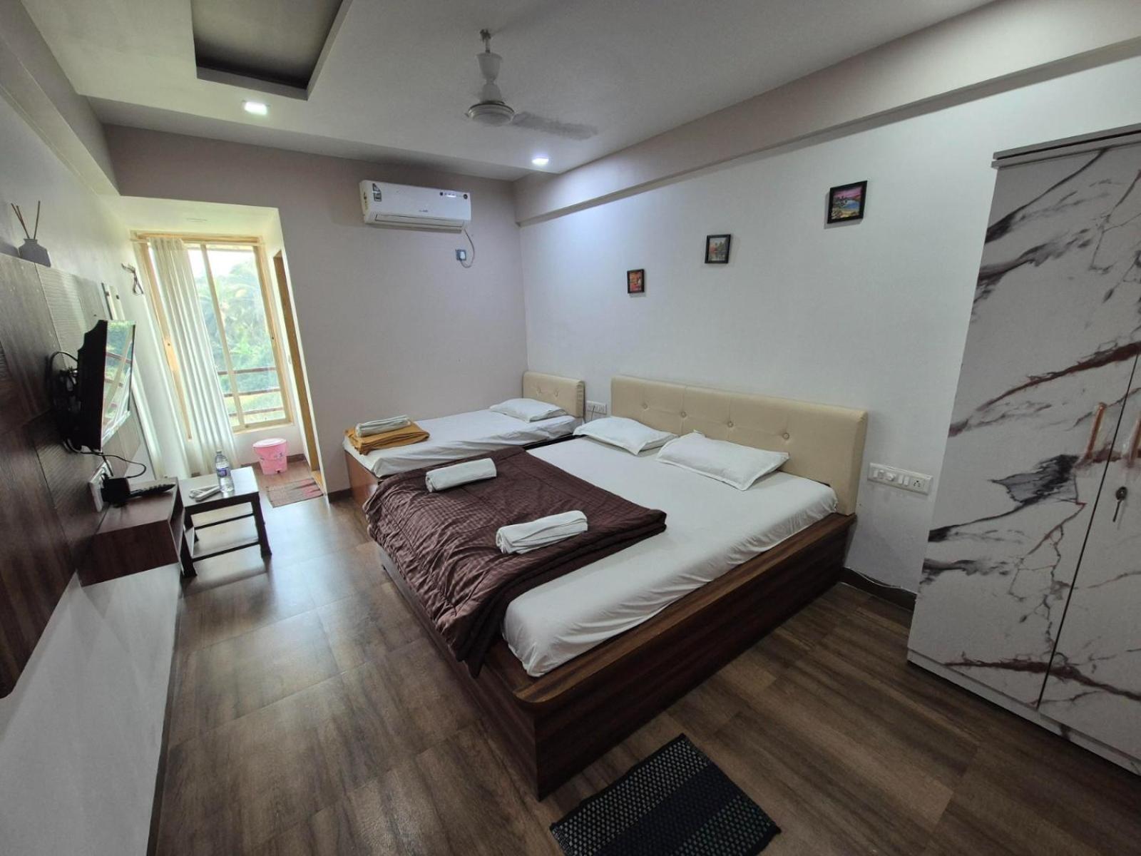White House Beach Resort, Nagaon 外观 照片