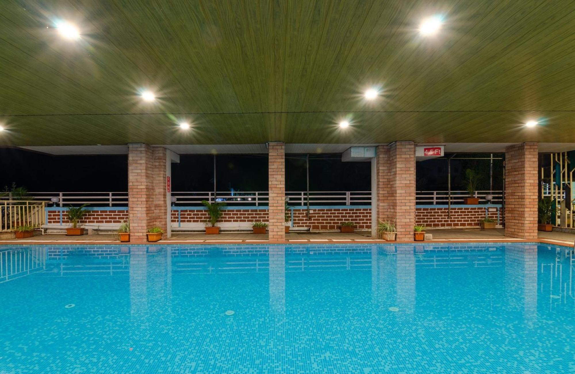 White House Beach Resort, Nagaon 外观 照片